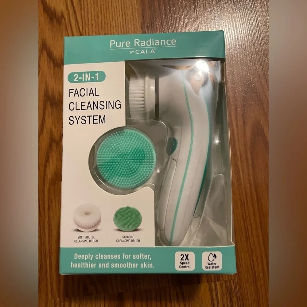 - 2-WAY FACIAL CLEANSING SYSTEM (MINT)